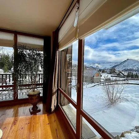 Spacious Mountain Getaway In Alp, Spain